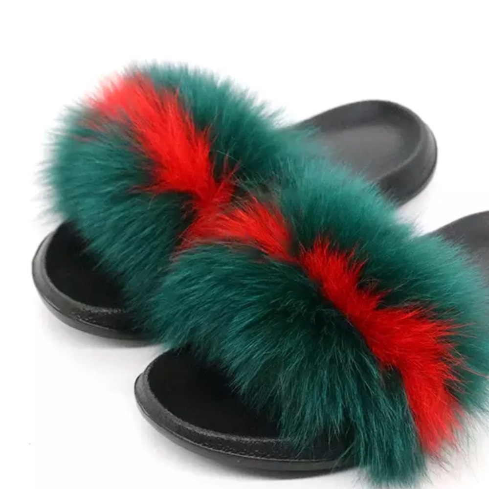 Fur slippers